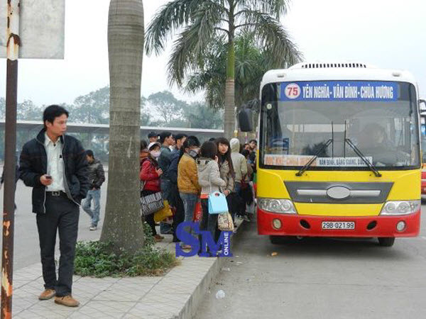 Xe bus đi chùa hương